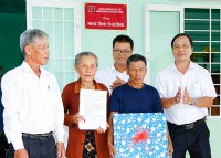 Agribank Khánh Hòa trao nhà tình thương tại phường Ninh Diêm, thị xã Ninh Hòa