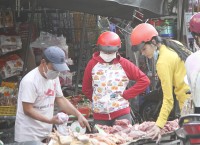Xét nghiệm Covid-19 cho tiểu thương tất cả các chợ ở Nha Trang