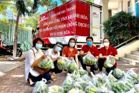 Hỗ trợ xe vận chuyển nông sản từ huyện Khánh Sơn đến thị xã Ninh Hoà