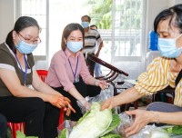 Hội Nông dân tỉnh Khánh Hòa trao 2 tấn rau cho 2 bệnh viện dã chiến