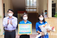 70 sinh viên trường Cao đẳng Y tế Khánh Hòa vào TP. Hồ Chí Minh hỗ trợ chống dịch