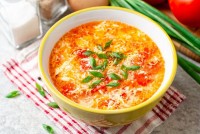 Lợi ích của canh trứng cà chua với sức khỏe