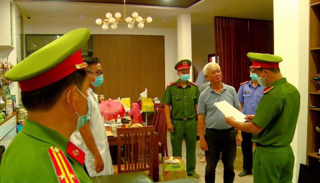 Đề nghị truy tố 7 người, trong đó có 2 cựu chủ tịch UBND tỉnh Khánh Hòa - 4