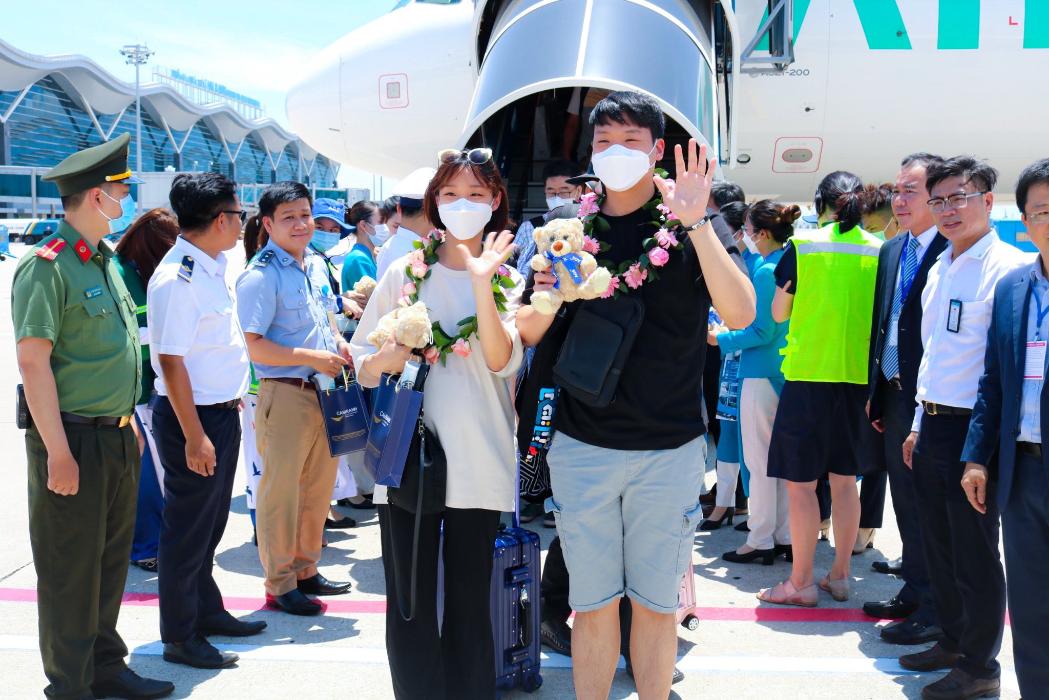 Khách du lịch Hàn Quốc đến Khánh Hòa qua Cảng Hàng không quốc tế Cam Ranh 